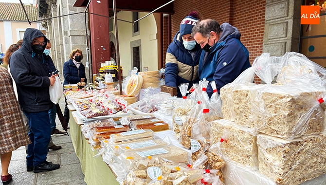 El jueves del turrón vuelve un año más a través de históricos artesanos
